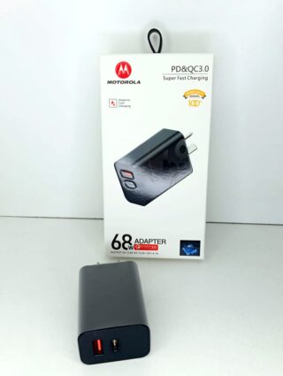 CARGADOR MOTOROLA DE 68W CON ENTRADA USB Y USB C